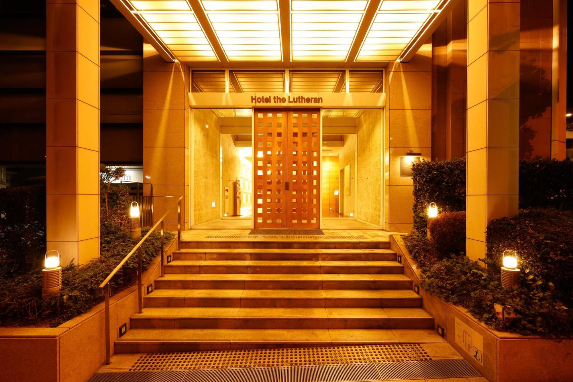 Hotel The Lutheran Осака Екстер'єр фото